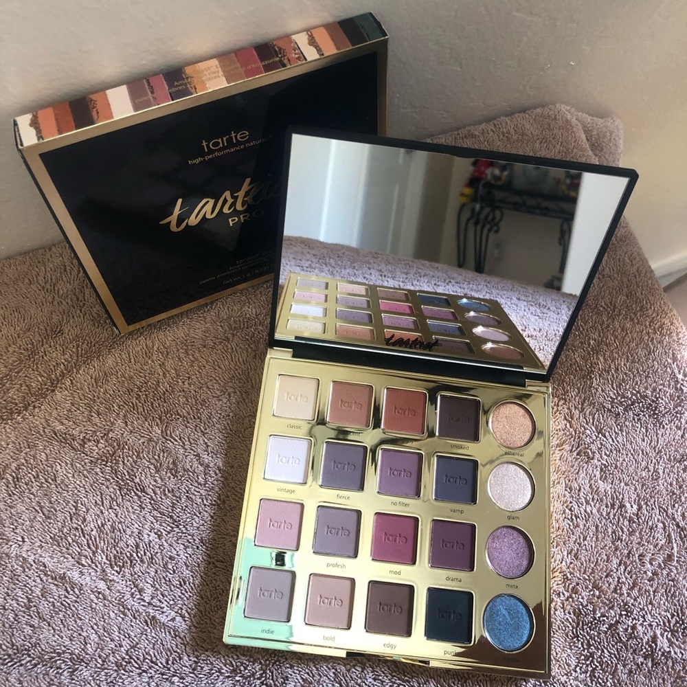 Tarteist pro Amazonian clay palette NEW